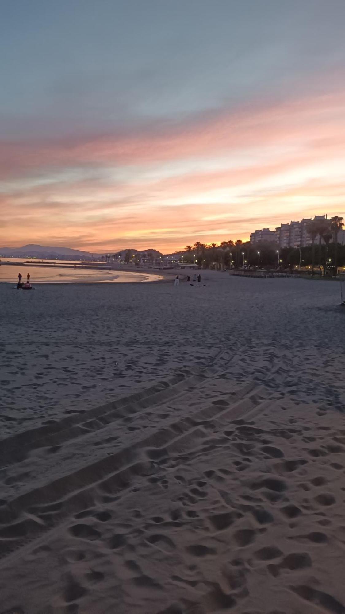 Playa 45, First Line Beach House 马拉加 外观 照片